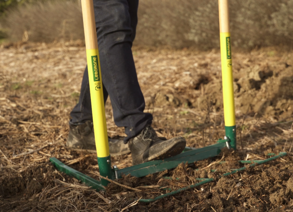 outils de jardin pour jardinage bio