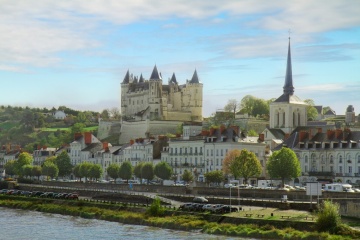 Pierre de tuffeau : sa majesté des bords de Loire