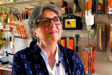 Françoise Gouilloux, fille de Roger Mondelin, dévoile les coulisses de l’entreprise depuis ses débuts !