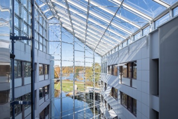 SAINT-GOBAIN CONFIRME ORAÉ® COMME LE VERRE AVEC LA PLUS FAIBLE EMPREINTE CARBONE DU MARCHÉ