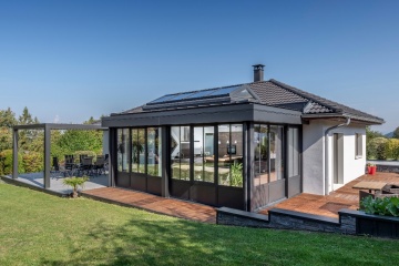 Installux : UNE MAISON PITTORESQUE AU CŒUR DE LA PETITE VENISE DES ALPES