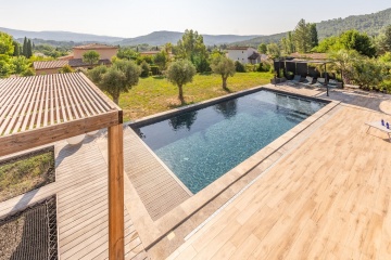 DÉTENTE ET ÉLÉGANCE EN PROVENCE