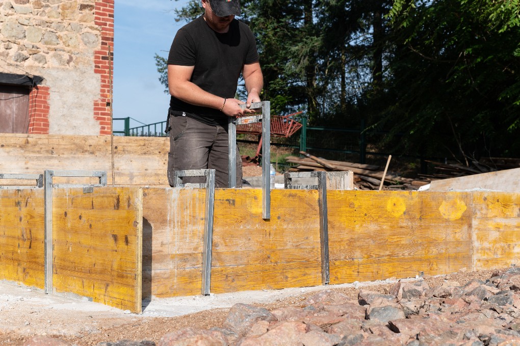 Mondelin lance MACO, un concept 3-en-1 qui facilite la réalisation des longrines