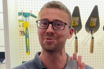 Emilien ‪teste les nouvelles truelles Batipro®