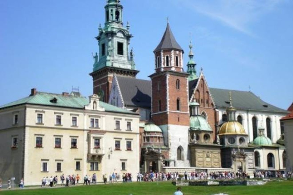 L’Eglise de Pologne choisit le savoir-pierre français pour la cathédrale de Cracovie !