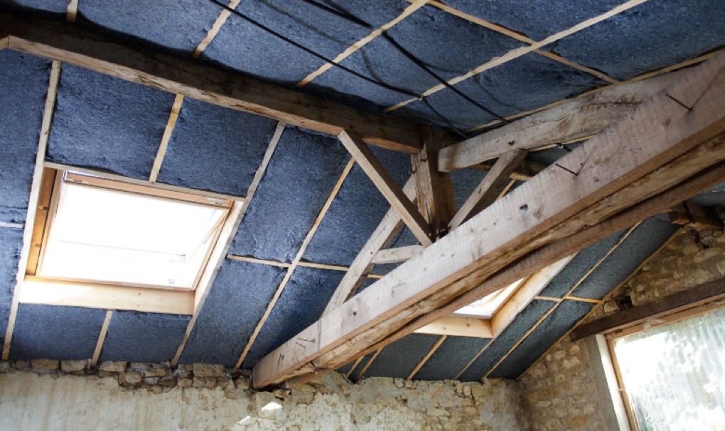 Isoler votre sous-toiture pour améliorer le confort dans votre maison !